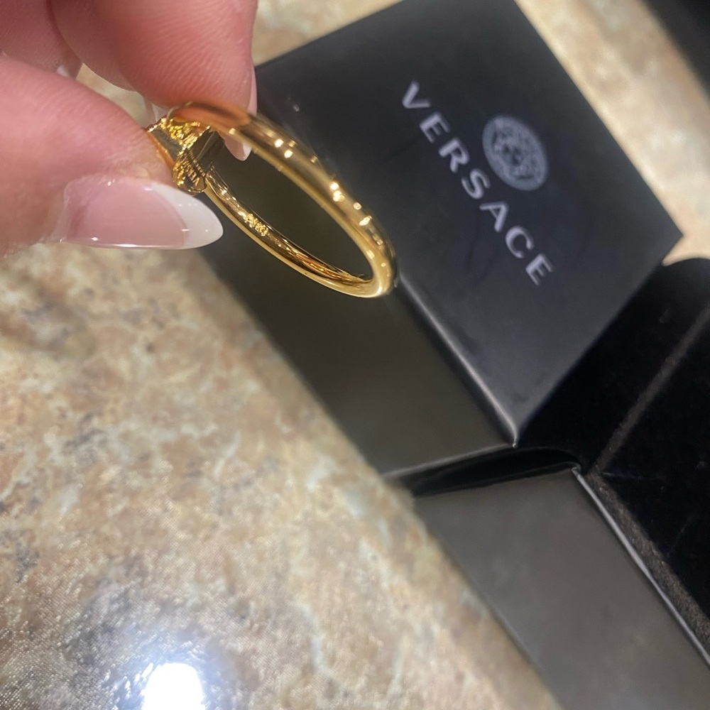Versace Medusa Ring NIB - Picture 7 of 8